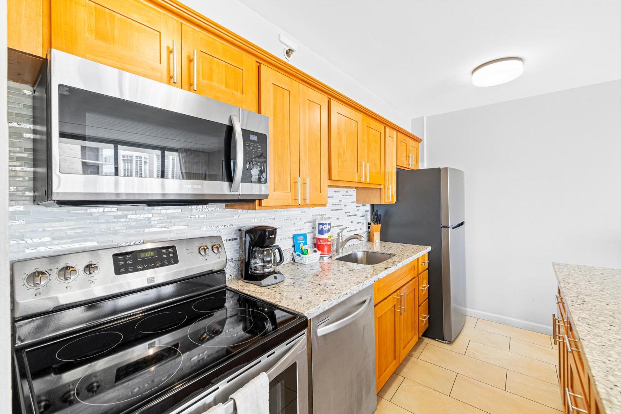 Great Ocean View Condo, Near Beach With Free Parking! Honolulu Exterior photo